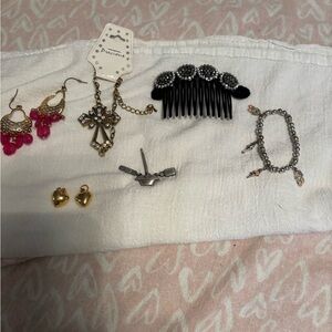 Elegant Women's  Set with Gold and Black fun bundle two heart charms solid feel